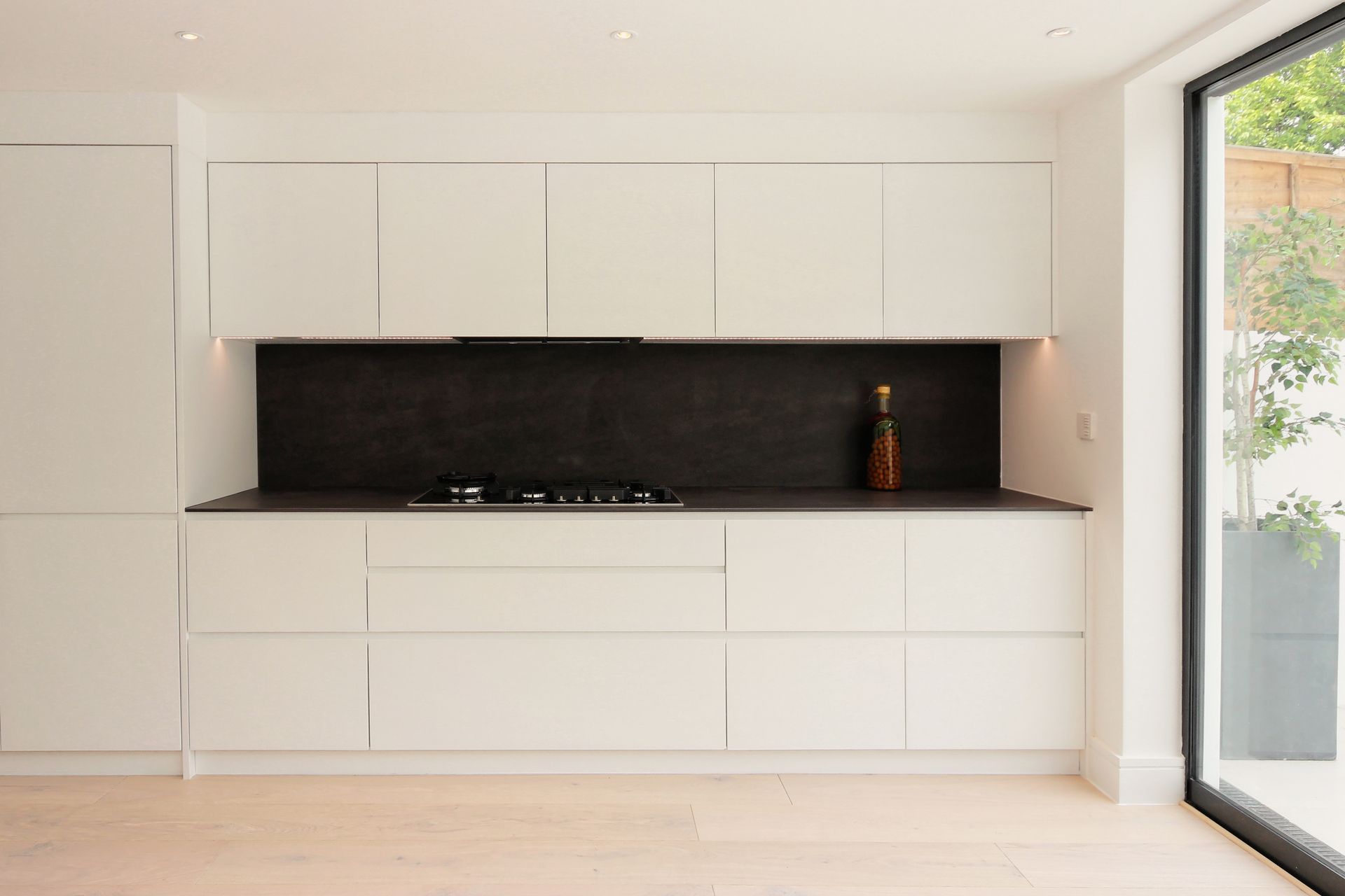 Shepherds Bush – Single Family House: Kitchen